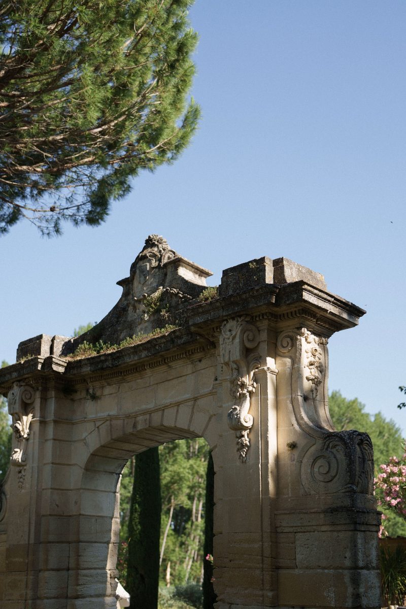 marie-chicchirichi-destination-wedding-planner-luxury-chateau-provence