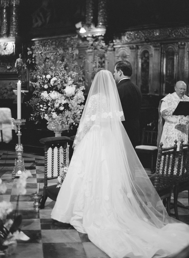 marie-chicchirichi-destination-wedding-planner-luxury-chateau-tourreau-avignon