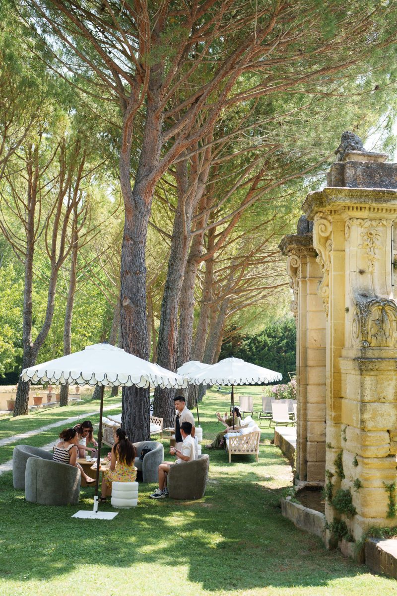 marie-chicchirichi-destination-wedding-planner-luxury-chateau-provence-france