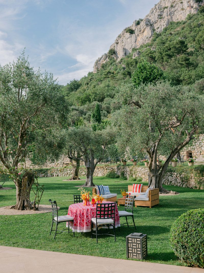 marie-chicchirichi-destination-wedding-planner-luxury-chateau-saint-martin-france