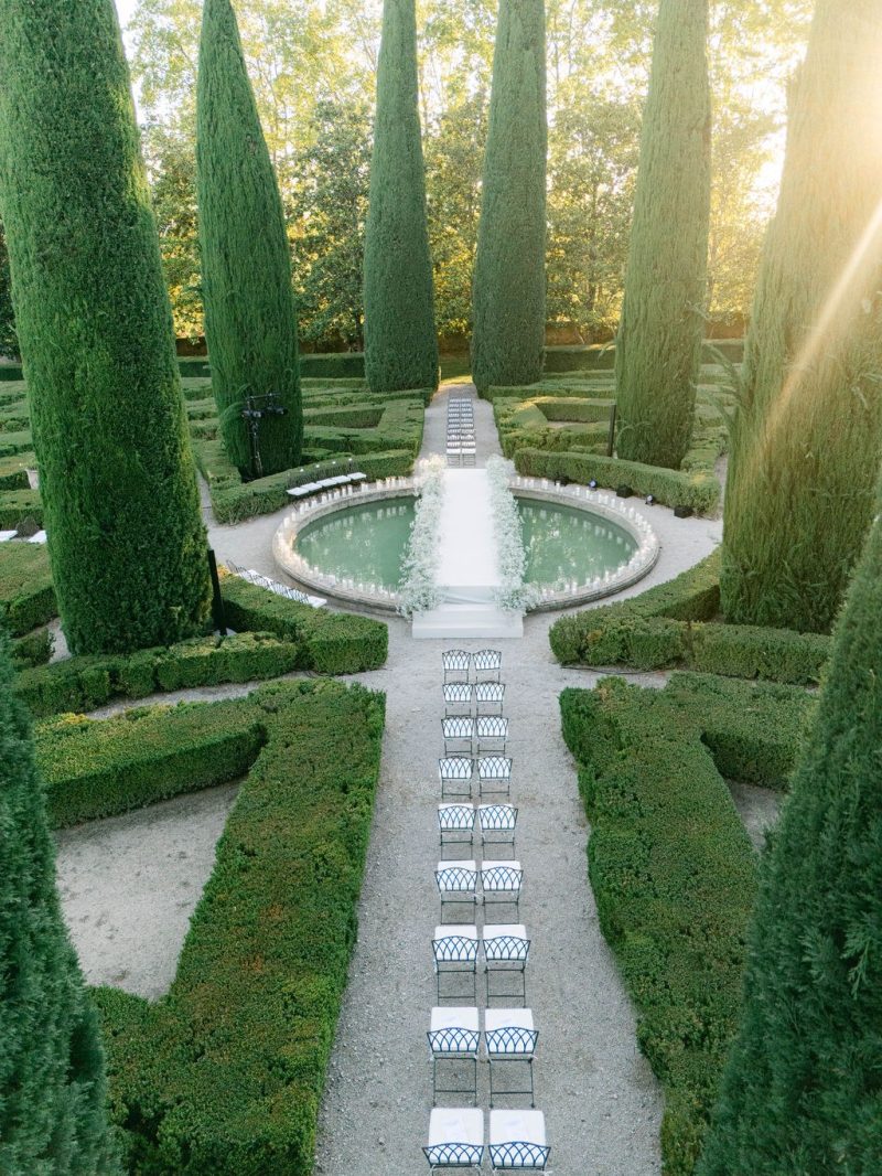 marie-chicchirichi-destination-wedding-planner-luxury-expert-chateau-sannes-france