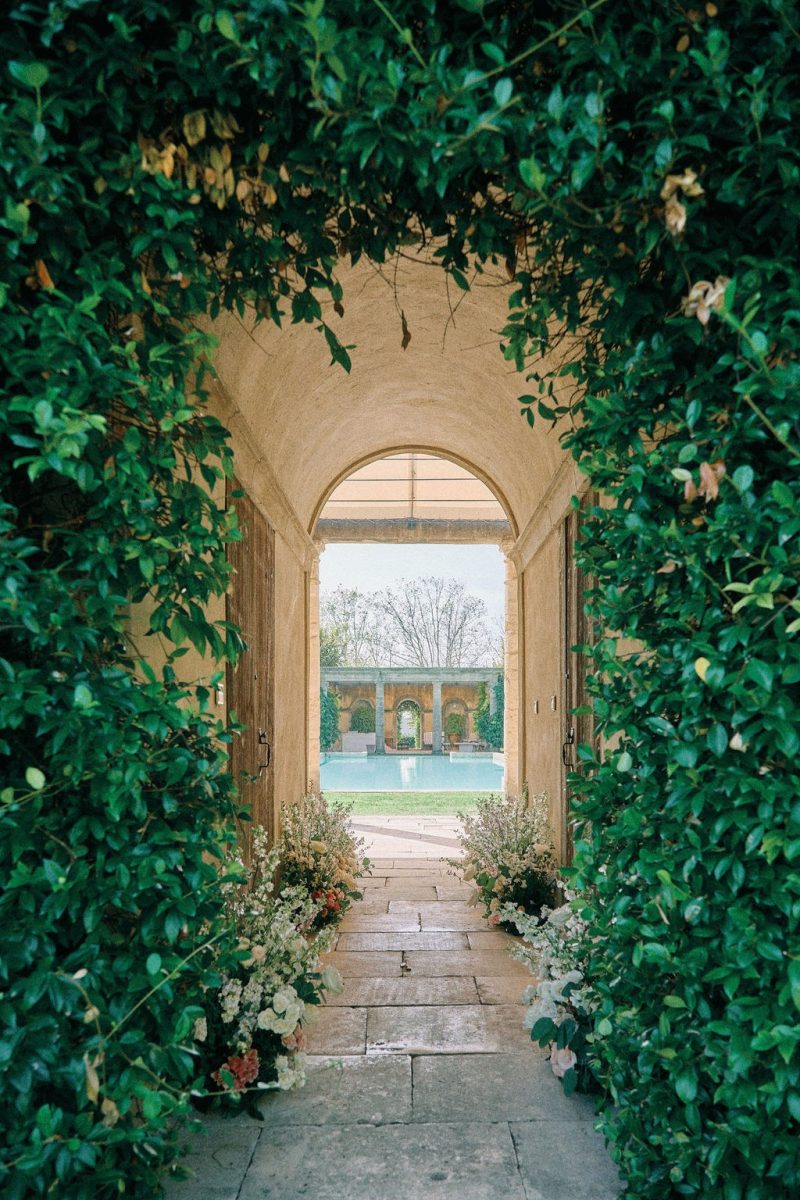 marie-chicchirichi-destination-wedding-planner-luxury-chateau-sannes-france