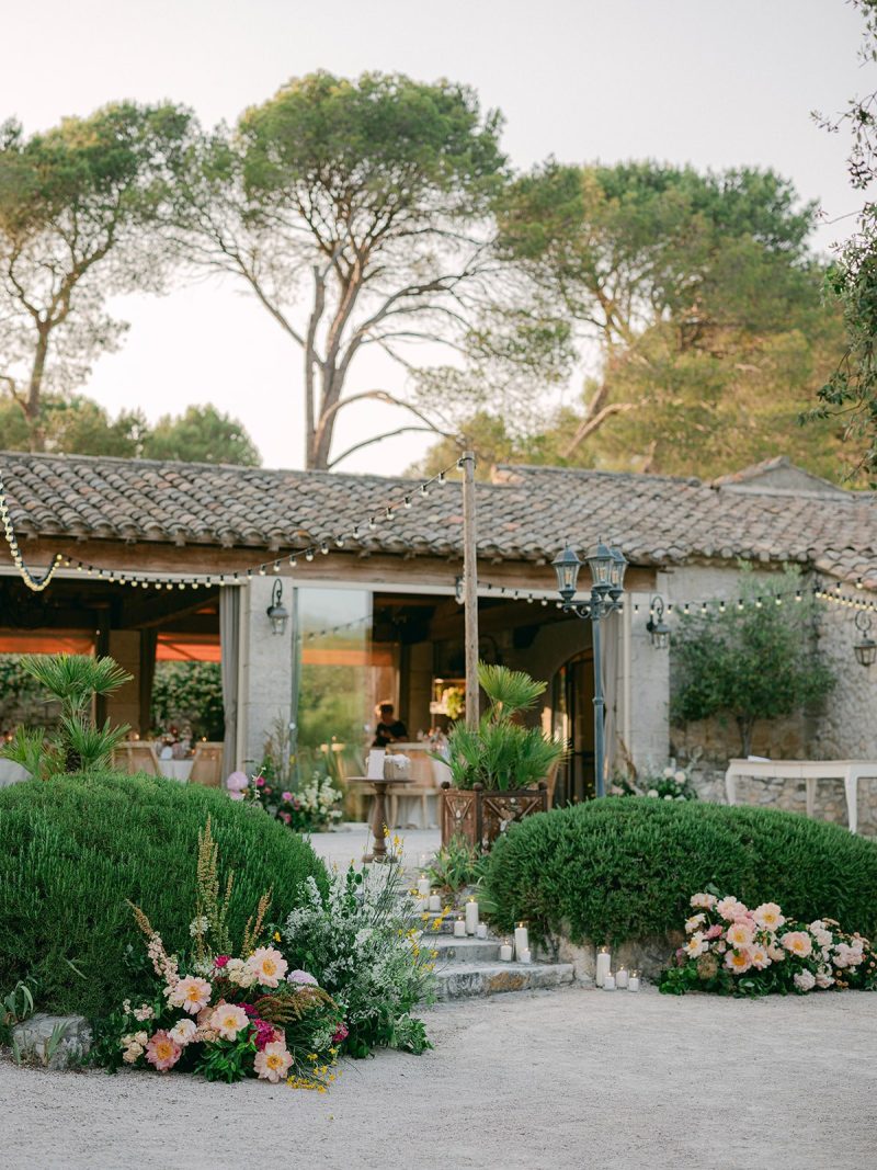 marie-chicchirichi-destination-wedding-planner-luxury-chateau-provence-france