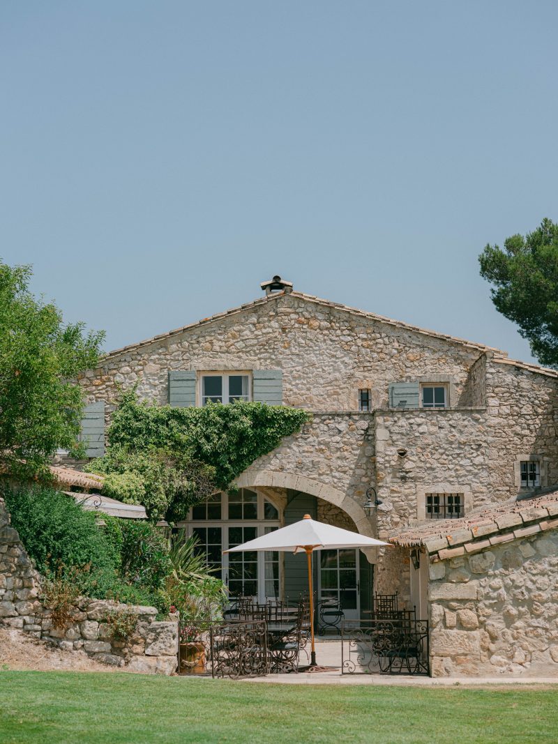marie-chicchirichi-destination-wedding-planner-luxury-chateau-provence-france