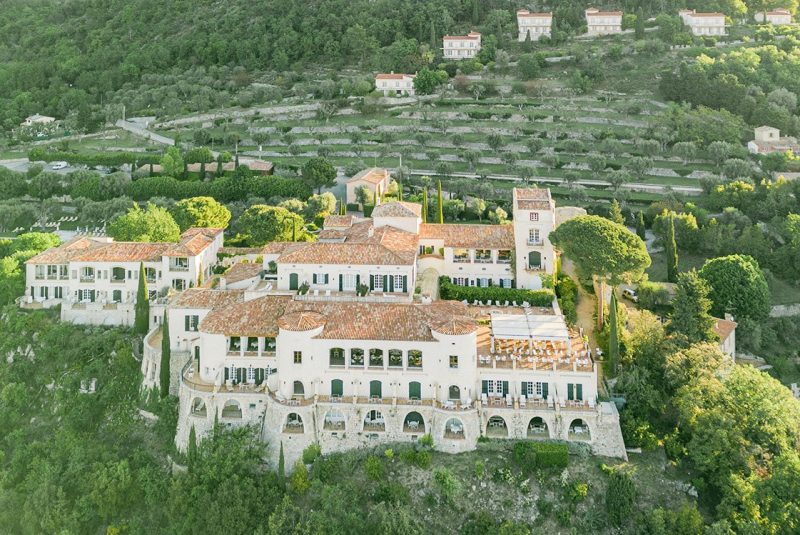 marie-chicchirichi-destination-wedding-planner-luxury-chateau-saint-martin-france