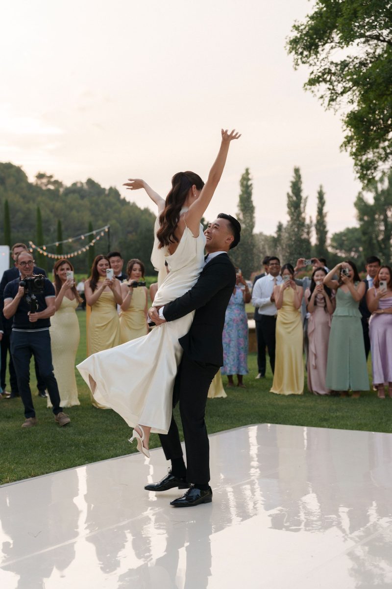 marie-chicchirichi-destination-wedding-planner-luxury-chateau-provence-france