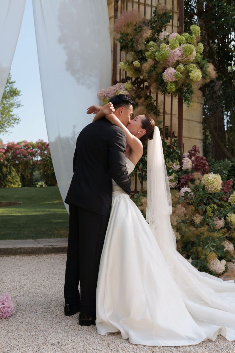 marie-chicchirichi-destination-wedding-planner-luxury-chateau-provence-france